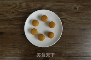 中秋新品~奶黄流心月饼的做法步骤:10