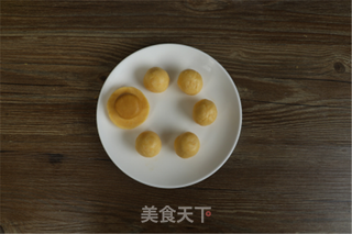 中秋新品~奶黄流心月饼的做法步骤:12