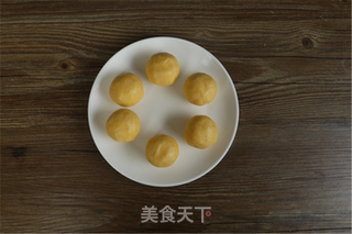 中秋新品~奶黄流心月饼的做法步骤:13