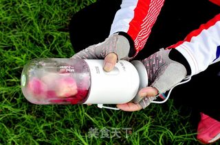 火龙果香蕉奶昔的做法步骤:5