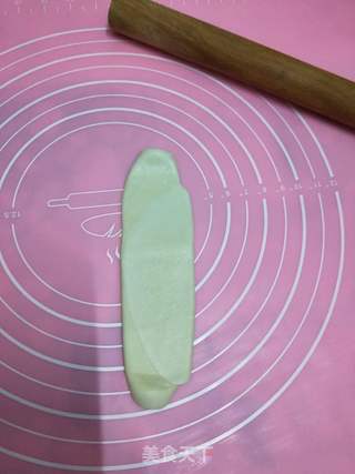 红豆沙蛋黄酥的做法步骤:18