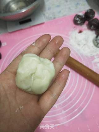 红豆沙蛋黄酥的做法步骤:21