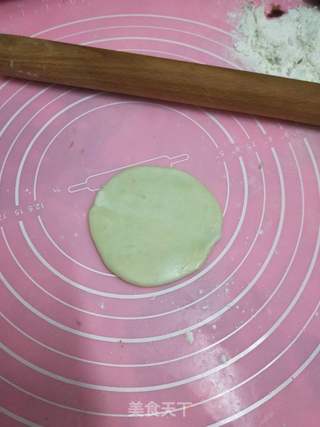 红豆沙蛋黄酥的做法步骤:22