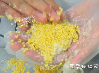 小米豆腐虾仁丸 宝宝健康辅食,高蛋白的补钙丸子的做法步骤:5