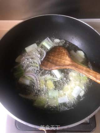 超级好吃的麻辣红油的做法步骤:2