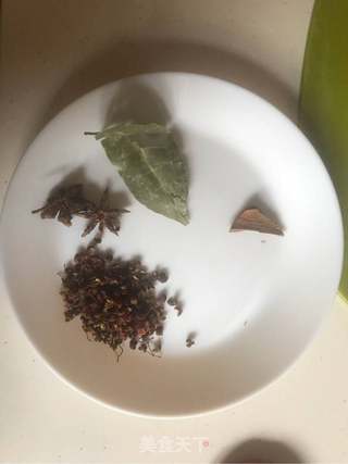 超级好吃的麻辣红油的做法步骤:3