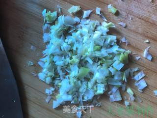 萝卜缨包子的做法步骤:6
