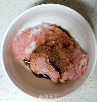 肉末蒸双蛋的做法步骤:2