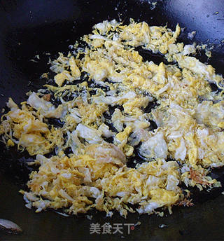 剩菜翻新——鲜虾味韭菜盒子的做法步骤:6