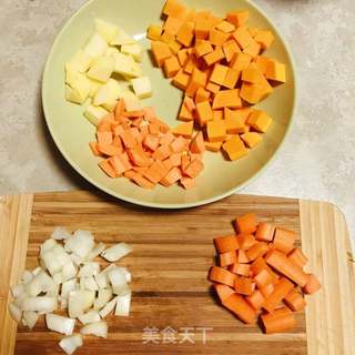 香苹南瓜浓汤的做法步骤:2