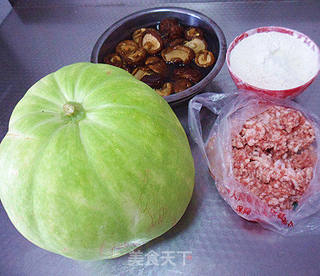 南瓜香菇水饺的做法步骤：1