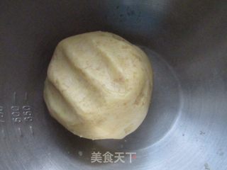 桃山皮五仁月饼的做法步骤：2