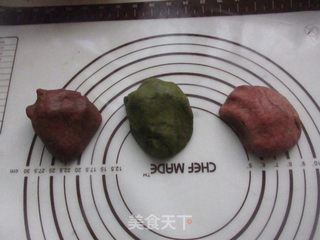 桃山皮五仁月饼的做法步骤：4