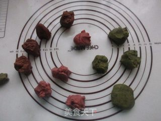 桃山皮五仁月饼的做法步骤：5