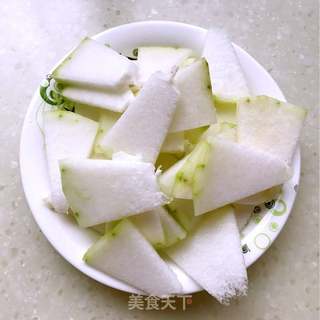 瑶柱烧冬瓜的做法步骤：2