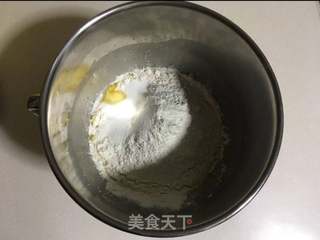 #金钱小面包的做法图解2