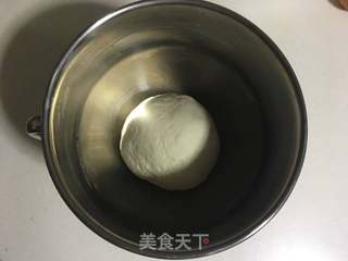 #金枪鱼口袋披萨的做法图解3