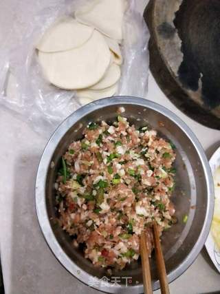 香葱饺子的做法步骤：2
