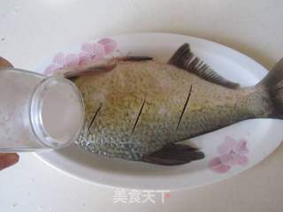 清蒸武昌鱼的做法步骤:2