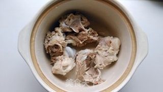 玉米木耳大骨汤的做法步骤:5