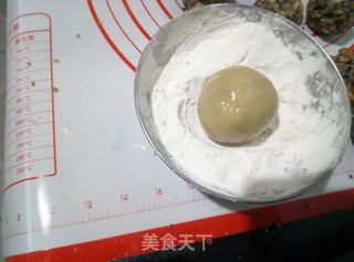 五仁月饼的做法步骤:13