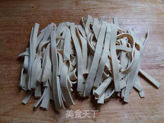水煮千张的做法步骤:2
