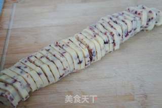 香酥的蔓越莓饼干的做法步骤:8