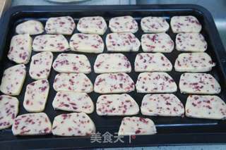香酥的蔓越莓饼干的做法步骤:9