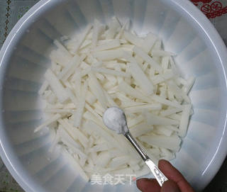 韩式萝卜条的做法步骤:4