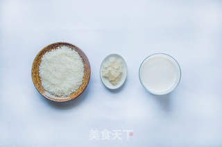 奶香四溢的大米布丁的做法步骤：1
