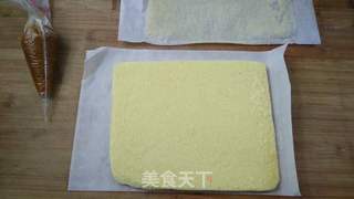 小黄人南瓜卷的做法步骤:11