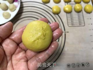 赏味中秋、乐享团圆~【黄金蛋黄酥】的做法步骤:12