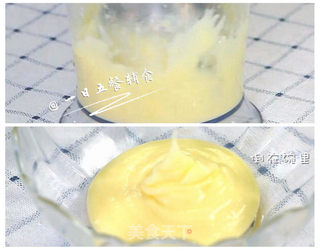 西兰花蛋黄米糊 的做法步骤:4