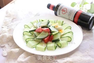黄瓜鸡蛋沙拉的做法步骤:8