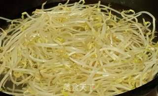 快手爽脆豆芽的做法步骤:2
