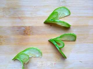 黄瓜青枣拼盘的做法步骤:3