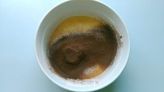 可可中空戚风蛋糕的做法步骤:5