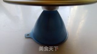 可可中空戚风蛋糕的做法步骤:12