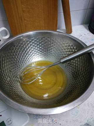 广式蛋黄豆沙月饼的做法步骤:2