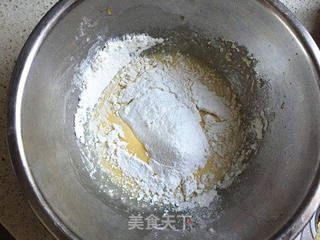 拉花纸杯蛋糕的做法步骤:4
