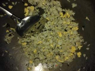 橄榄菜蛋炒饭的做法步骤:10