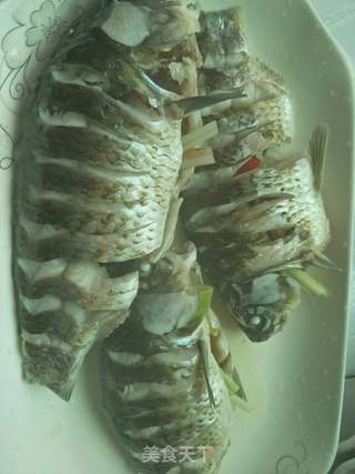 芙蓉鲫鱼的做法步骤:5