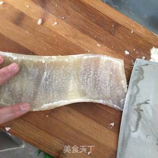 猪肉皮冻的做法步骤:2