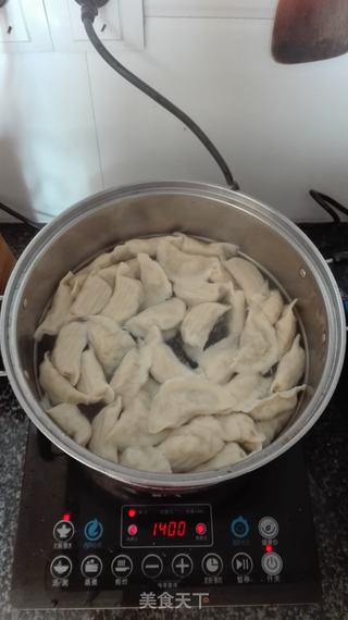 包菜西芹猪肉馅水饺的做法步骤:5