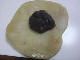 蛋黄酥的做法步骤:17