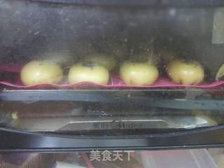 蛋黄酥的做法步骤:20