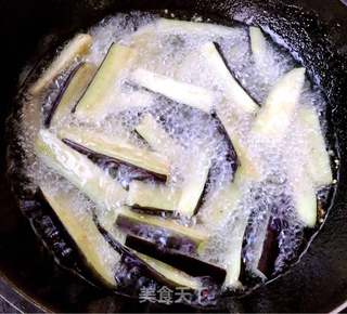 肉末粉丝茄子煲的做法步骤:2