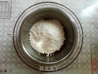 广式红豆沙蛋黄月饼的做法步骤:6