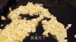 女巫秘制海鲜饭的做法步骤:2