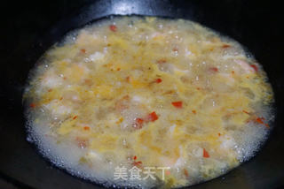 酸椒煮虾球的做法步骤:11